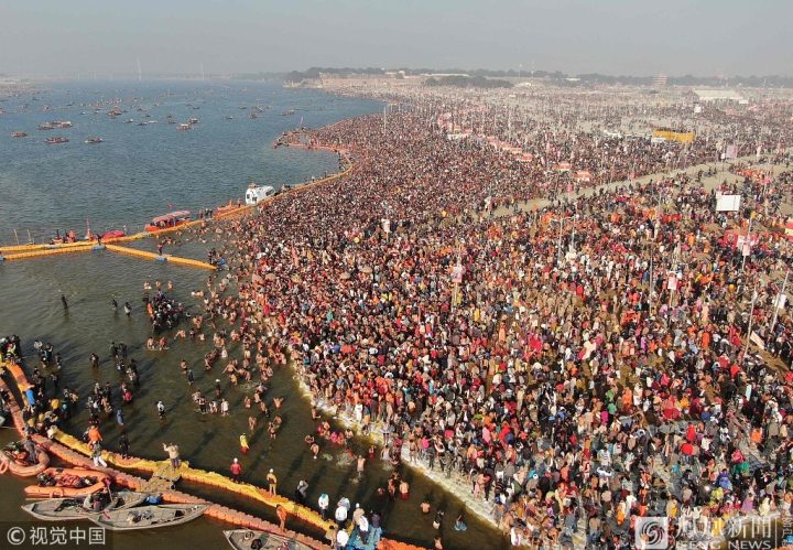 印度大壶节（Kumbh Mela）：数百万信徒沐浴净身 -2