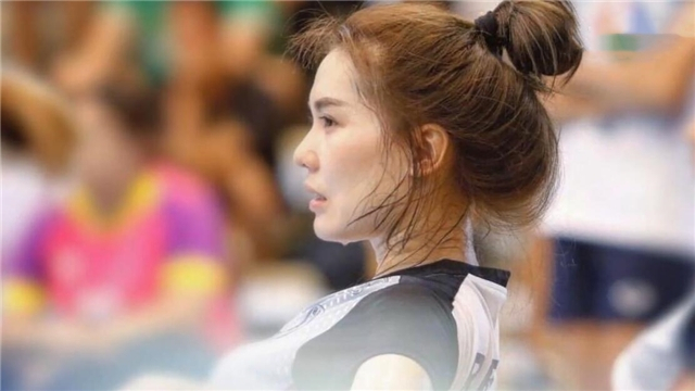 泰国排球队美女队员阿农波恩：她因一张流汗素颜走红
